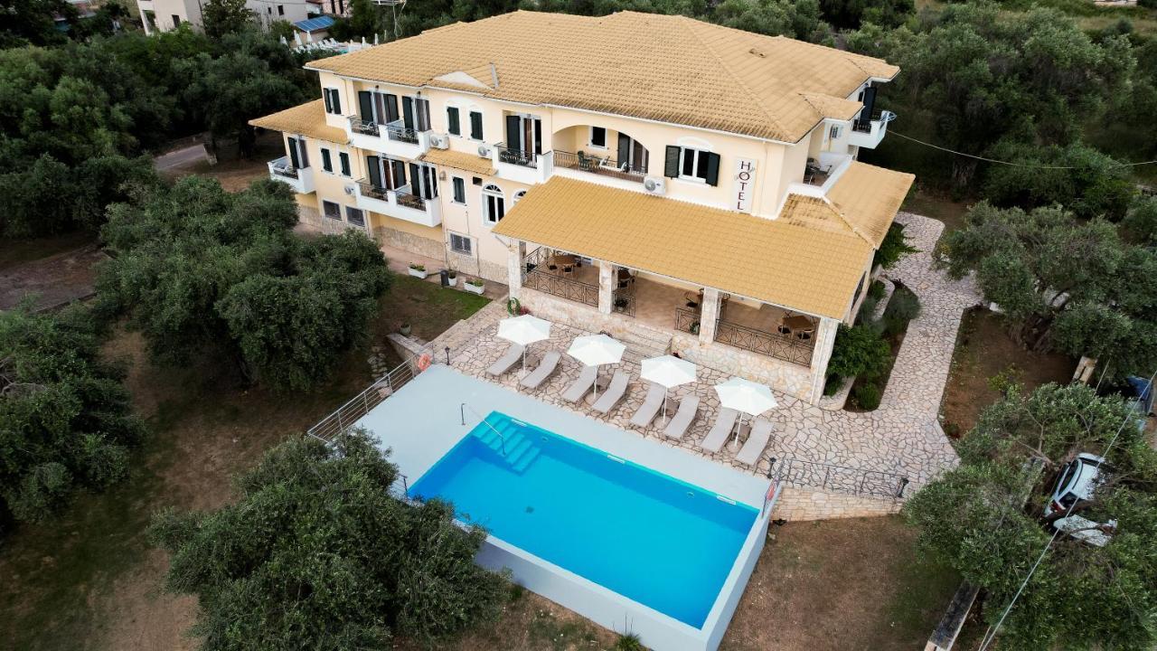 Chrisovalanto Hotel Sívota Exteriér fotografie